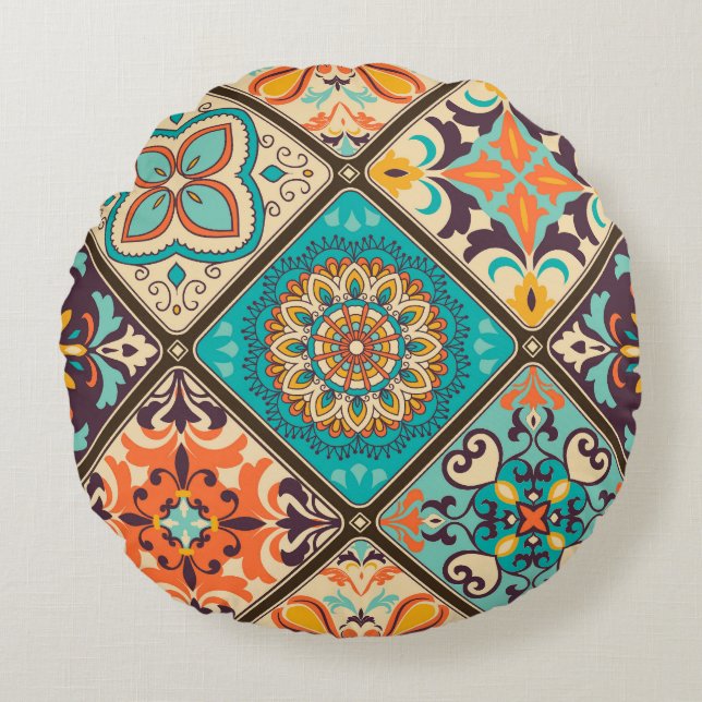 Colourful patchwork tile: Islamic motifs. Round Pillow (Front)