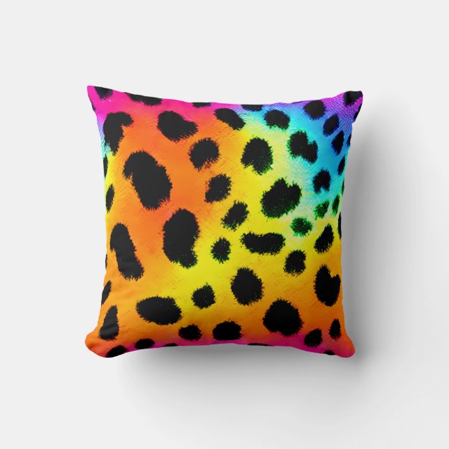 Colourful Rainbow Cheetah Seamless Pattern Throw Pillow (Front)