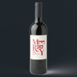 Colourful red vintage merry chritsmas favour gift wine label<br><div class="desc">Colourful red vintage merry chritsmas favour gift. Retro typography design.</div>