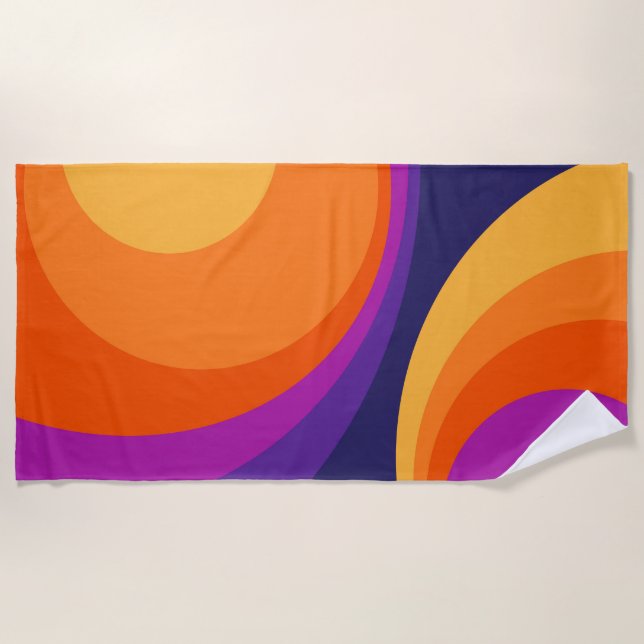 Colourful retro circles design  beach towel (Front)