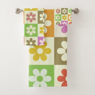 Colourful Retro Flowers on Chequerboard Pattern  Bath Towel Set