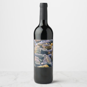 Colourful rocks    wine label