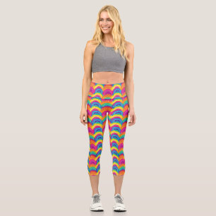 Colourful Seamless Rainbow and Wave Pattern Capri Leggings