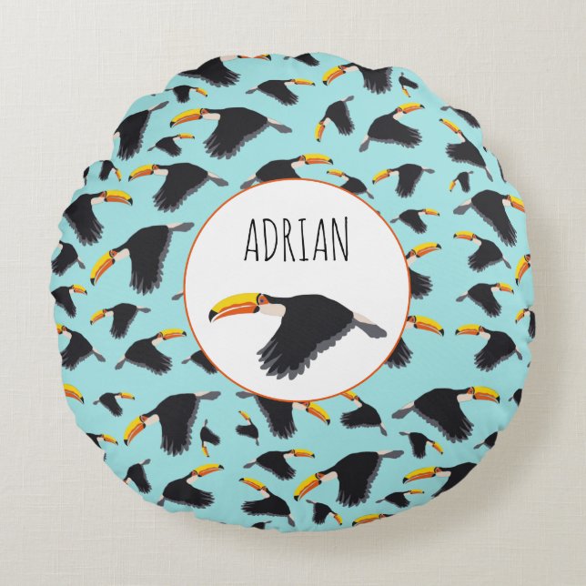Colourful Toucan Tropical Bird Pattern Round Pillow (Front)