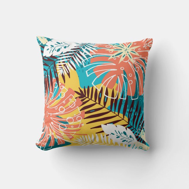 Colourful tropical jungle leaves pattern. throw pillow (Front)