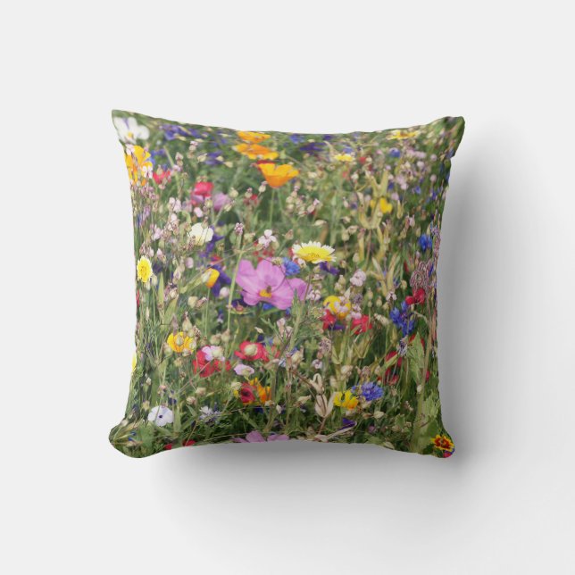 Colourful wildflower meadow, vibrant pattern. throw pillow (Front)