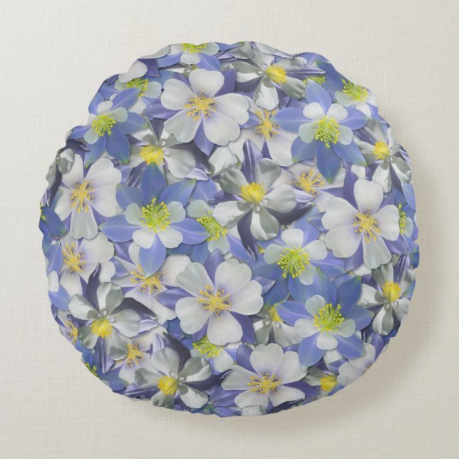 Columbines Seamless Pattern Round Pillow (Front)