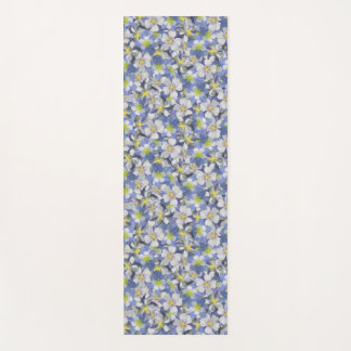 Columbines Seamless Pattern Yoga Mat