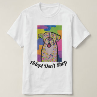 Conception colorée de chien sur le T-shirt des