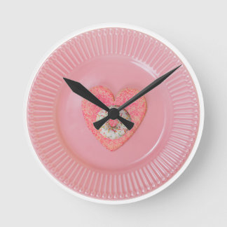 Conception de beignet, horloge murale ronde