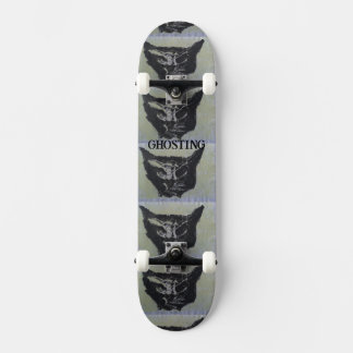 CONCEPTION DE SKATEBOARD PAR L'ARTISTE PAULA REILL