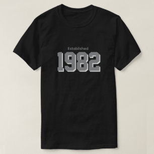 Conception de T-Shirt d'anniversaire vintage établ