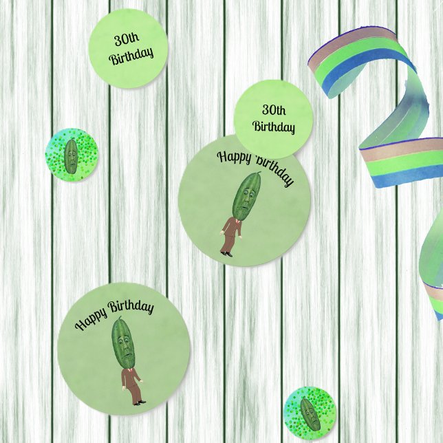 Confettis Gros idiot vert Pickle Head Homme Surpris Visage (Silly man brown suit big green pickle head with surprised face on green fun birthday table confetti.)
