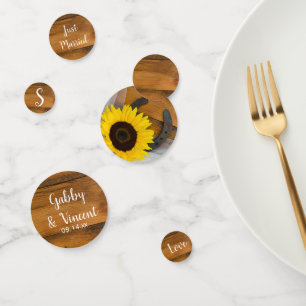 Confettis Sunflower and Horseshoe Country Western Wedding