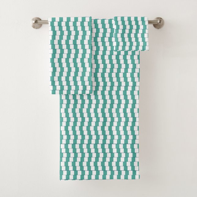Confusing lines turquoise bath towel set (Insitu)