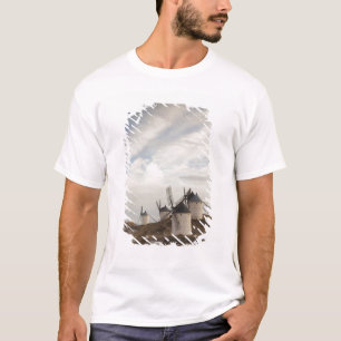 Consuegra, antique La Mancha windmills T-Shirt