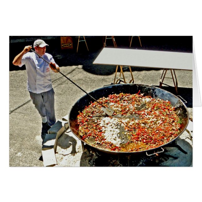 Cooking a giant paella (Front Horizontal)
