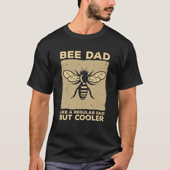 Cool Beekeeping Art Men Dad Bee Hive Keeping Honey T-Shirt (Front)