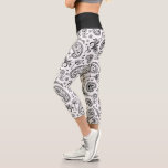Cool Black And White Bandana Paisley Capri Leggings<br><div class="desc">Cool Black And White Bandana Paisley Capri Leggings</div>