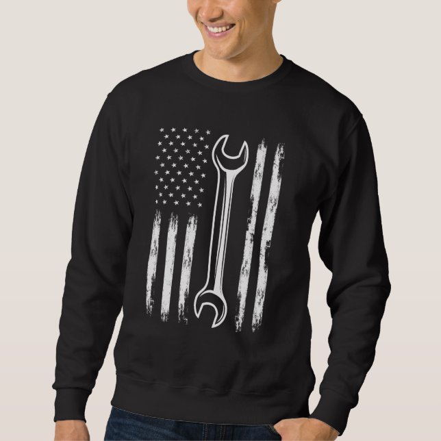 Cool Car Mechanic Wrench Workshop Tools USA Flag R Sweatshirt (Front)