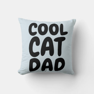 COOL CAT DAD lancer des oreillers