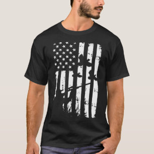 Cool Distressed Vintage Usa Flag Quail Hunting T-Shirt