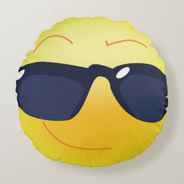 COOL FACE ROUND PILLOW (Front)