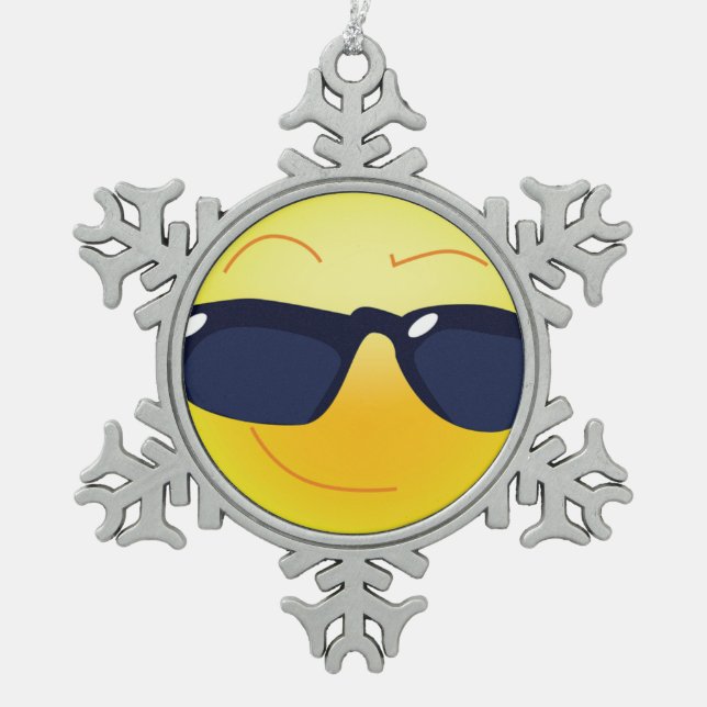 COOL FACE SNOWFLAKE PEWTER CHRISTMAS ORNAMENT (Front)