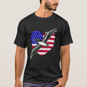 Cool Flying Birds Flag Heart America Pelican Birds T-Shirt