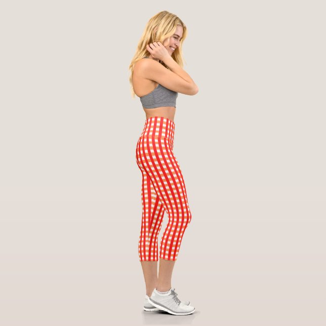 Cool Gingham Orange, Red and White Pattern Design Capri Leggings (Right)