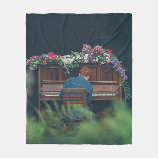 Cool Piano Artwork Fleece Blanket (Front)