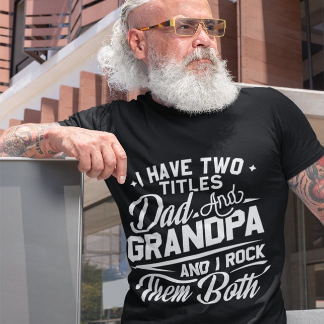Cool Retro Style Gift for New Grandpas  T-Shirt (Creator Uploaded)