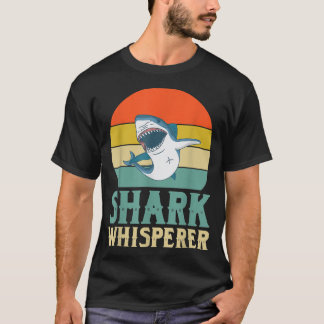 Cool Shark Whisperer Outfit Love Sharks  T-Shirt