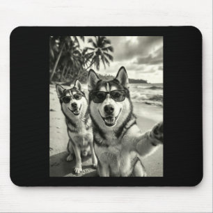 Cool siberian husky funny dog selfie beach mouse pad
