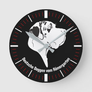 Coole Doggenuhr mit individueller Aufschrift Round Clock