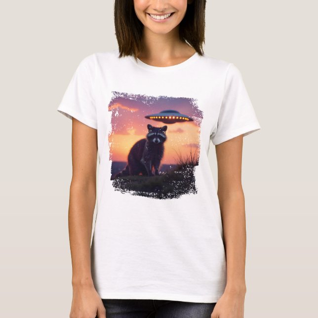 Cool's laundry bear UFO design T-Shirt (Front)