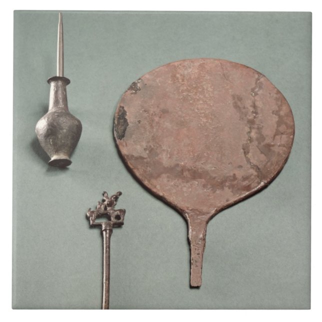 Copper hairpin, collyrium rod with pot and mirror, tile (Front)
