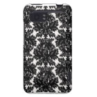 damas noir gras et complexe sur blanc