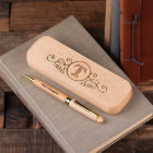 Coque et stylo en bois du bureau