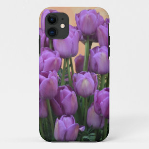 Coque iPhone 11 Belles tulipes pourpres de ressort