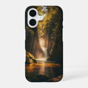 Coque iPhone 16 Cascade cachée vintage dans la vallée