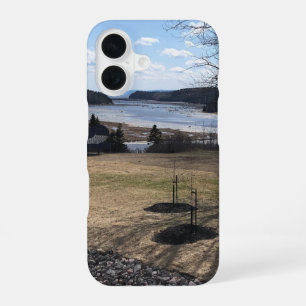 Coque iPhone 16 village les bergeronnes