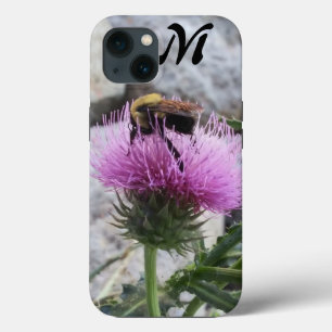 Etui iPhone 13 Bourdon récoltant une fleur de chardon pourpre