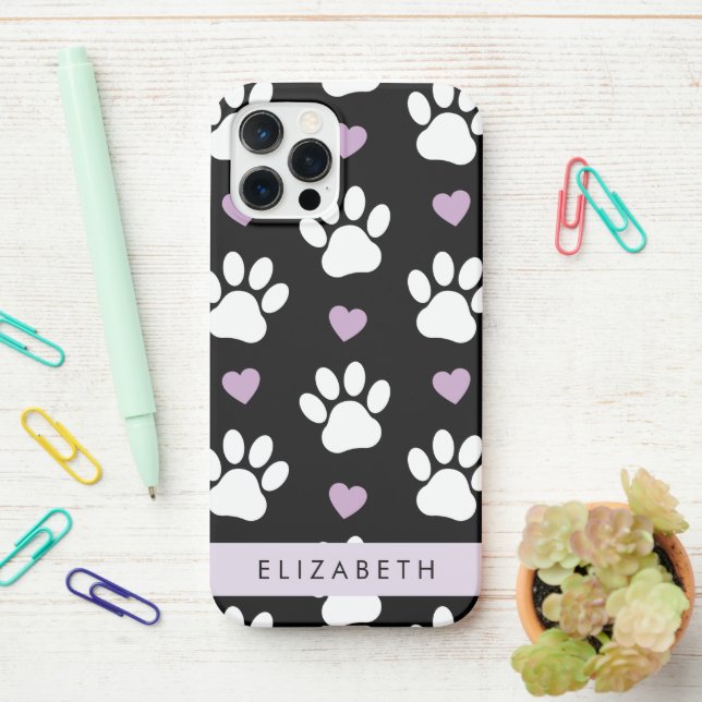 Coque iPhone Chien Paws, White Paws, Lilac Hearts, Votre Nom (Sur le bureau)