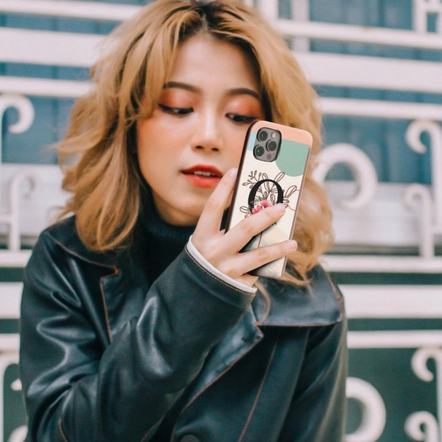 Coque iPhone Forme botanique Boho Rétro avec nom 1ère majuscule (Créateur téléchargé)