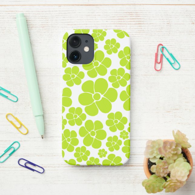 Coque iPhone Motif à fleurs en vert et blanc citron (Sur le bureau)