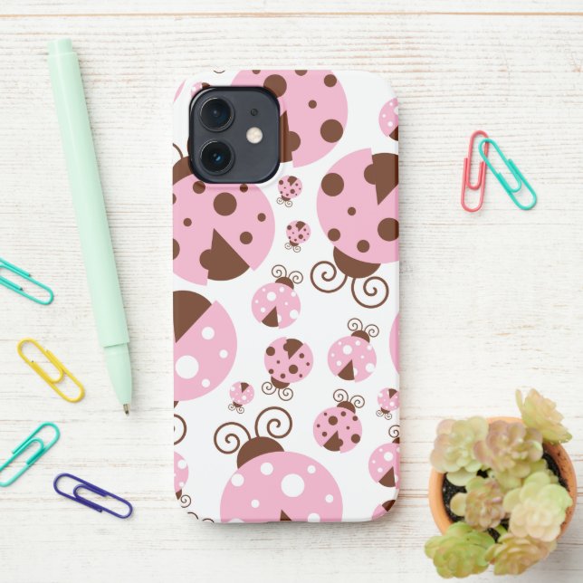 Coque iPhone Motif De Ladybugs, Mignons Ladybugs, Pink Ladybugs (Sur le bureau)