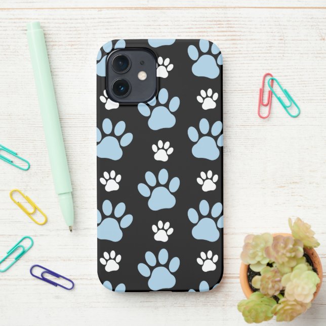 Coque iPhone Motif De Pailles, Paniers Bleus, Pailles De Chien, (Sur le bureau)
