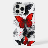Papillons Morpho Noirs et Rouges en Vol