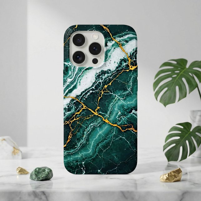 Coque iPhone Stormy Sea Green Marble & Gold Cracks (Créateur téléchargé)